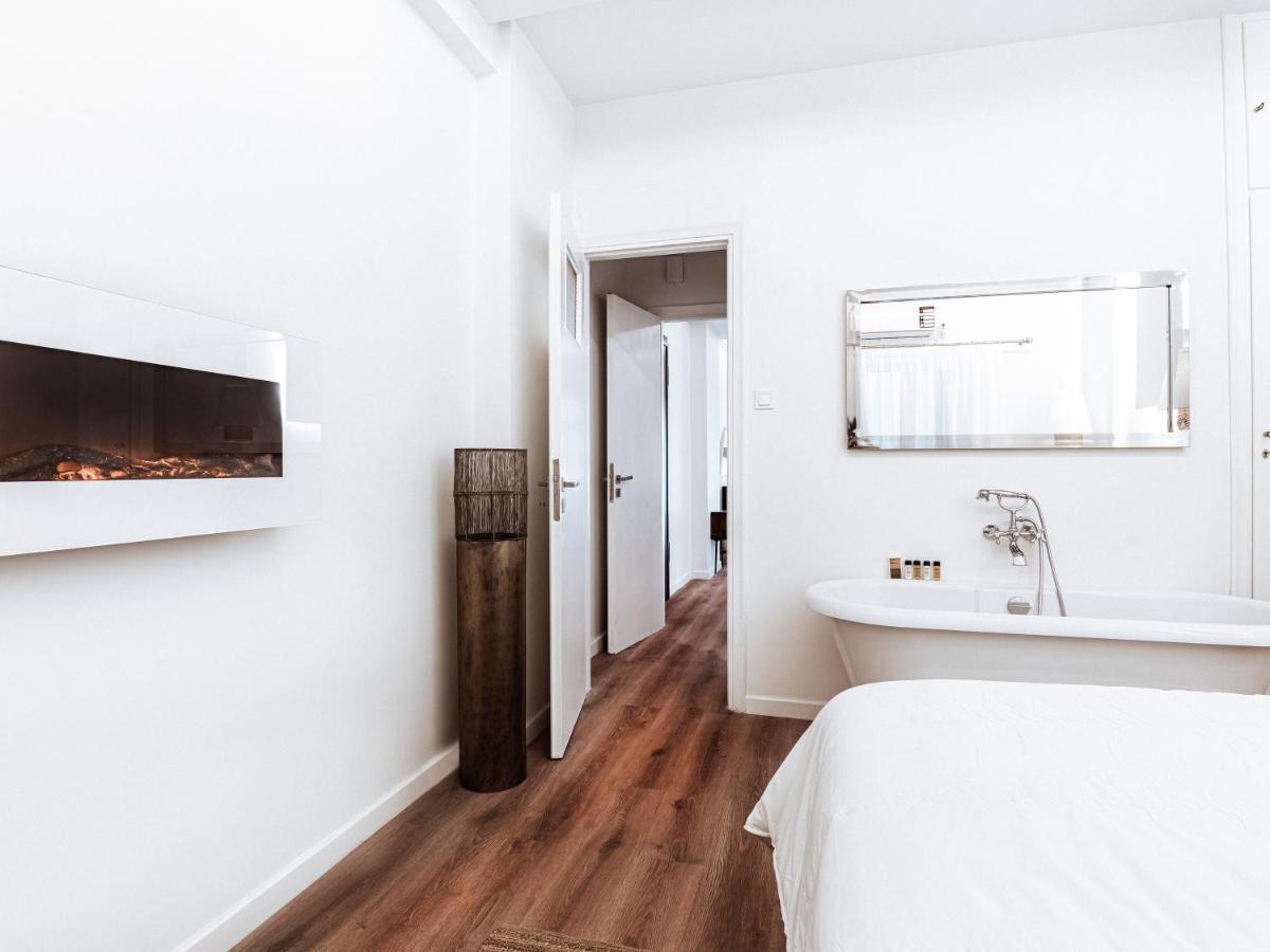 Luxury Apartment In The Heart Of The City - 1Br Athene Buitenkant foto
